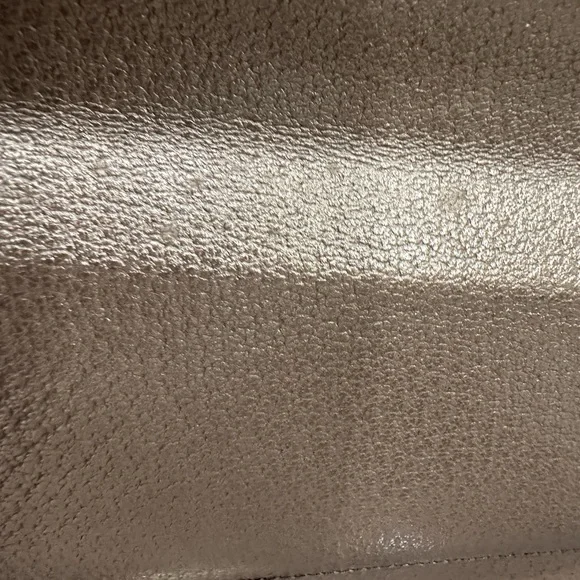 🚫SOLD🚫✨💎VINTAGE💎✨ GUCCI BAMBOO BAG
IN METALLIC CHAMPAIGNE LEATHER! - Picture 12 of 15